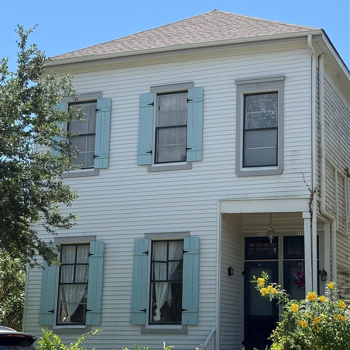2 bed, 1.0 bath, 2680 sqft, $1,400 — Photo 1
