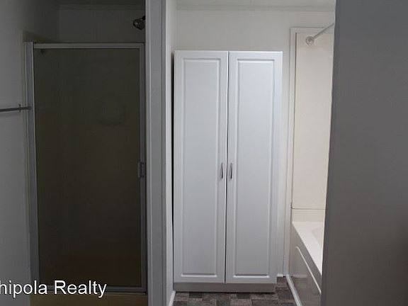 4th image of 2826 Linwood Cir