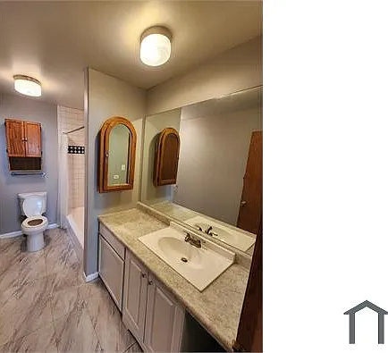 2 bed, $1,686 — Photo 2