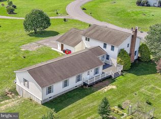 112 Sherby Ln, Shermans Dale, PA 17090