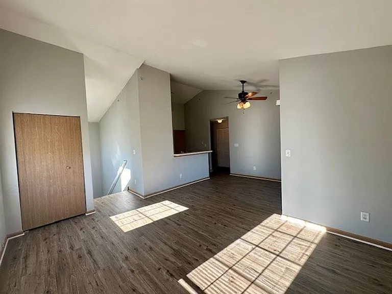 146 Bertram Dr #I — Photo 2