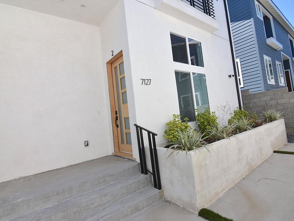 1st image of 7127 S La Cienega Blvd #2