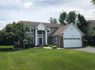 916 Cheswick Dr, Gurnee, IL 60031