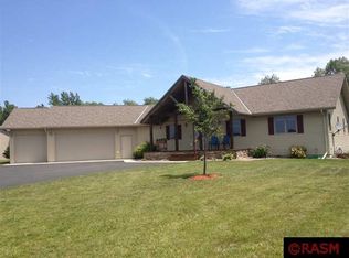 44207 Willow Rd, Saint Peter, MN 56082