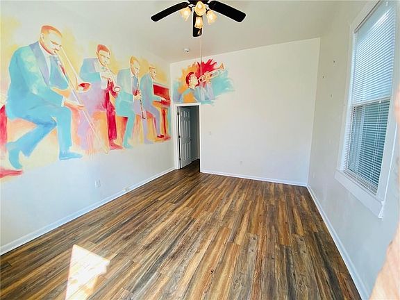 2nd image of 2109 Saint Ann St