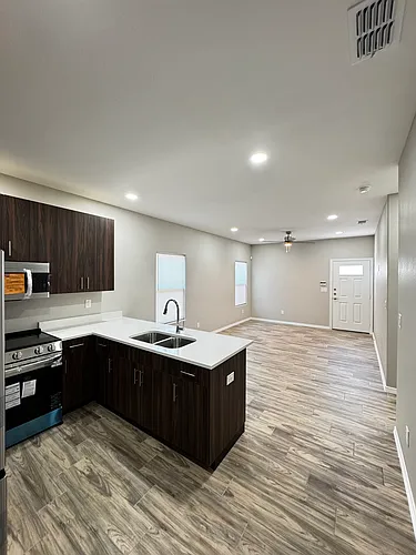 4209 La Vista Ave Photo 1