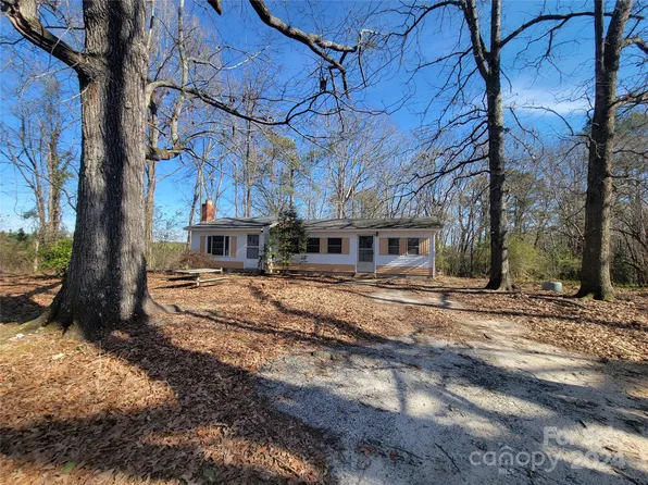 358 Ashe St, Polkton, NC 28135