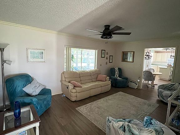 family room right angle