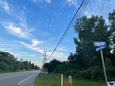985 E Farr Rd, Muskegon, MI, 49444