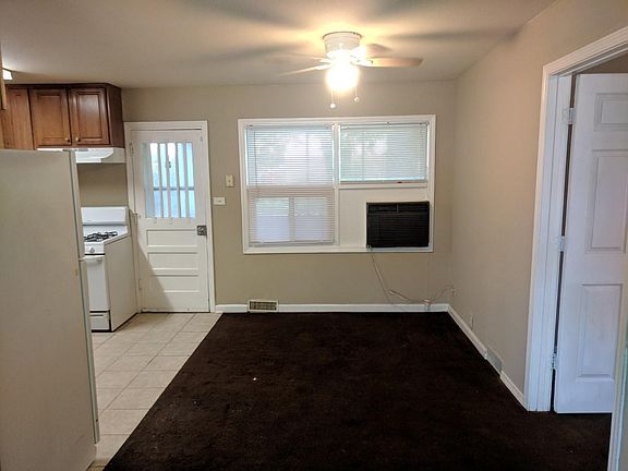 4th image of 11217 Oakland Ave