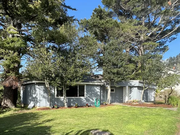 29463 Russell St, Gold Beach, OR 97444