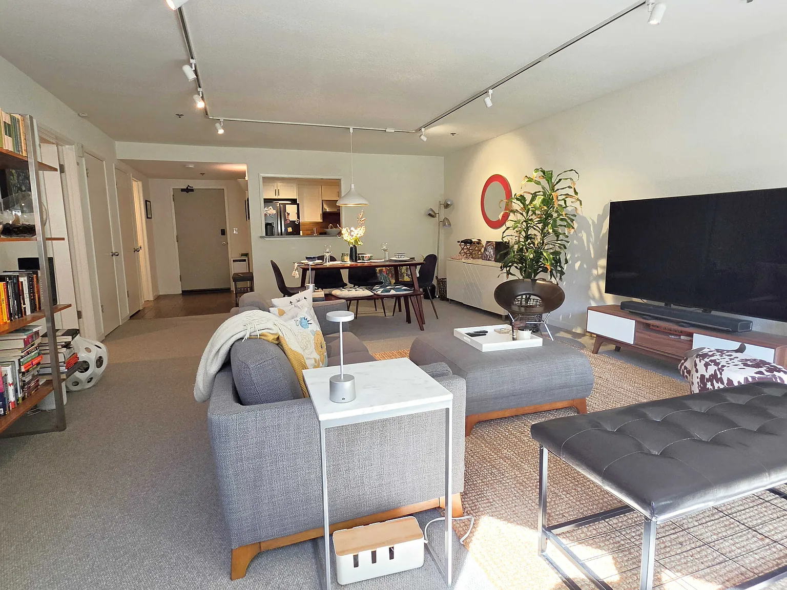 Modern Condo in Prime Mission-Dolores — Photo 3