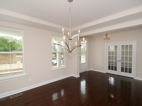 The Ash Lawn G Dining Room