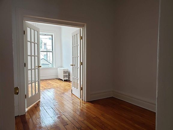 3rd image of 464 62nd St #1