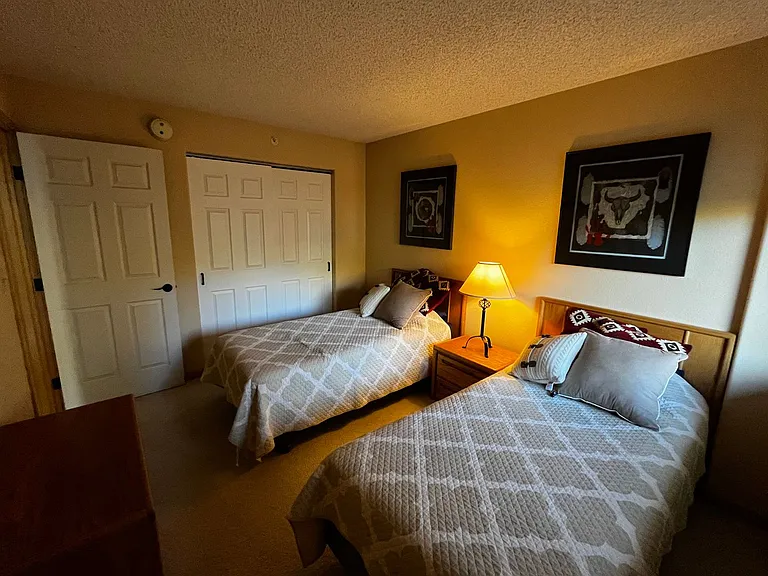980 Lakepoint Dr #203 — Photo 24