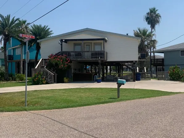 102 Dolphin Ln, Freeport, TX 77541