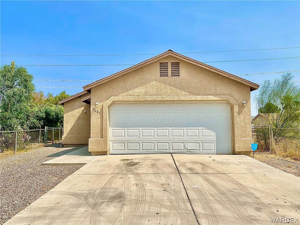 1st image of 2084 Santa Cruz Ave