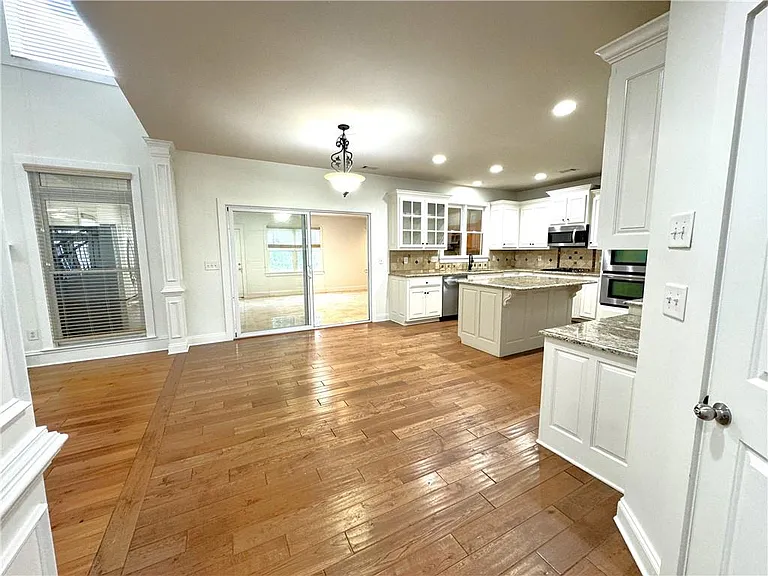 5195 Wickingham Ln — Photo 18