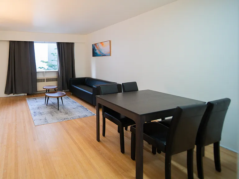 1925 Nelson St #204 — Photo 7