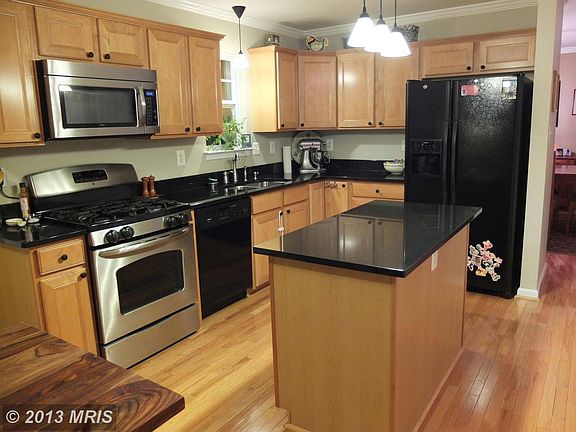 5th image of 23274 Jenifer Ct