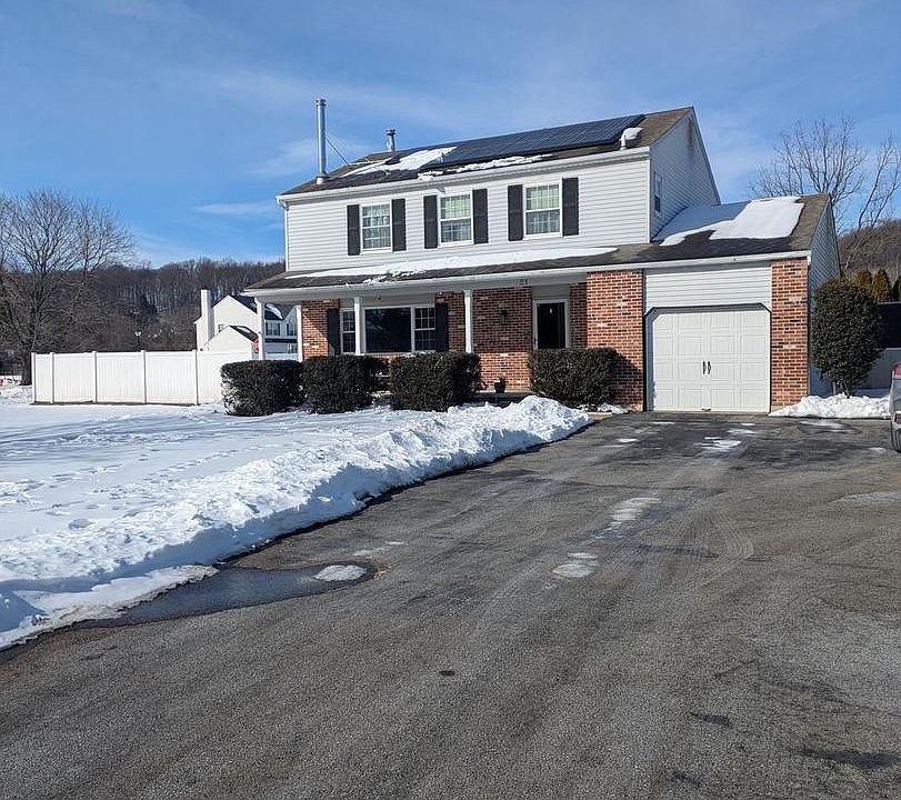 1st image of 21 Beaver Run Rd