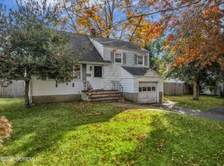 55 Spruce Dr, Shrewsbury, NJ