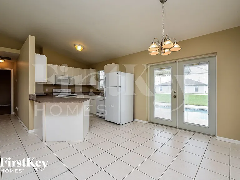117 Blackstone Dr — Photo 5