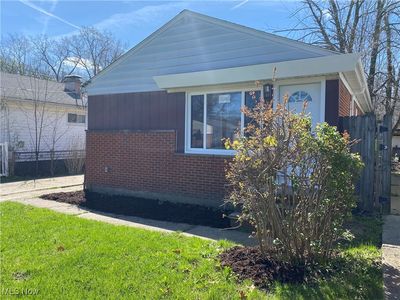 16910 Lipton Ave, Cleveland, OH, 44128