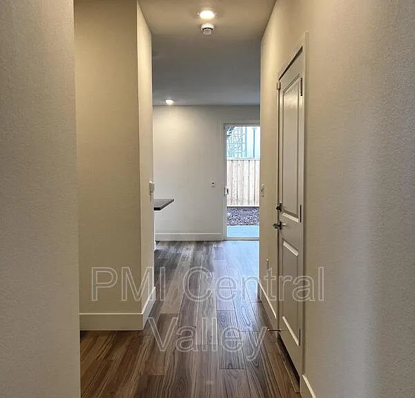 3275 Hayduke St — Photo 3