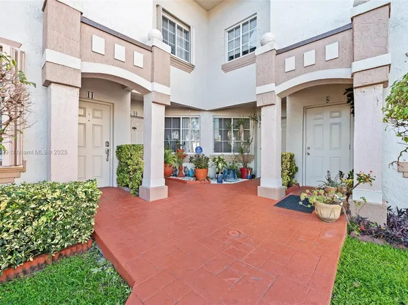 8370 NW 10th St APT 11A, Miami, FL 33126