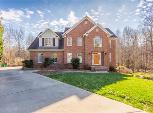 3203 Morris Farm Dr, Jamestown, NC 27282