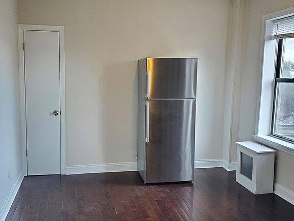2nd image of 68 Magnolia Ave