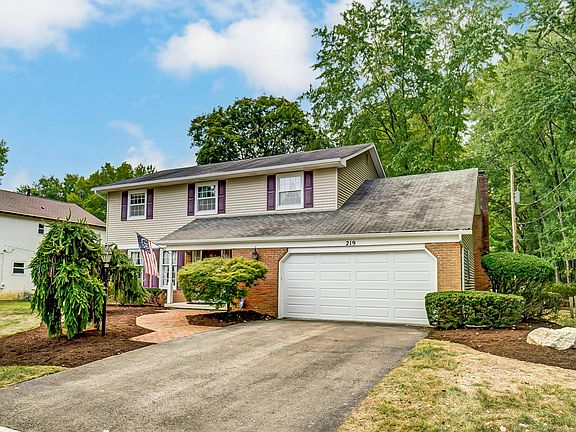 3rd image of 219 Northigh Dr