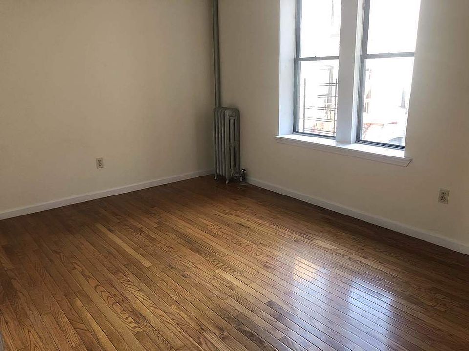 2nd image of 224 Naples Ter APT 1C