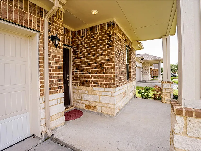 8414 Quiet Bay Dr — Photo 3