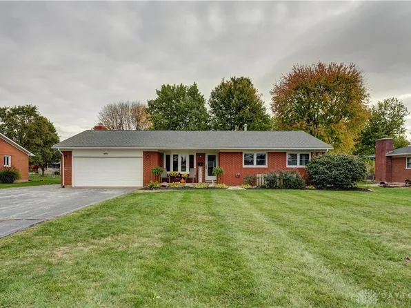 18 Greenmoor Dr, Arcanum, OH 45304