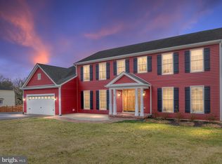 16 Horseshoe Ln, Shenandoah Junction, WV 25442