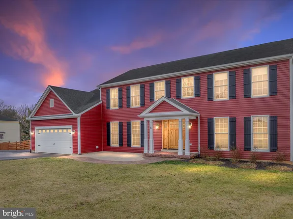 16 Horseshoe Ln, Shenandoah Junction, WV 25442