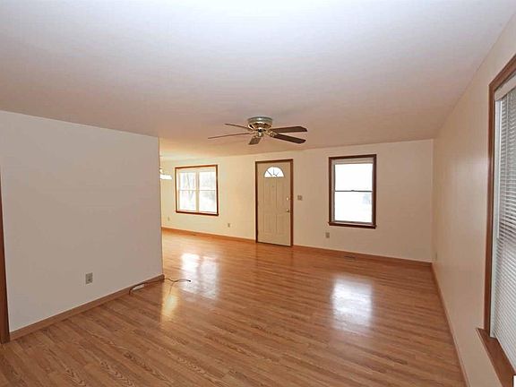 3rd image of 617 McIntosh Dr