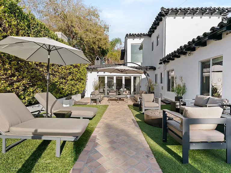 1173 Rodeo Dr — Photo 25
