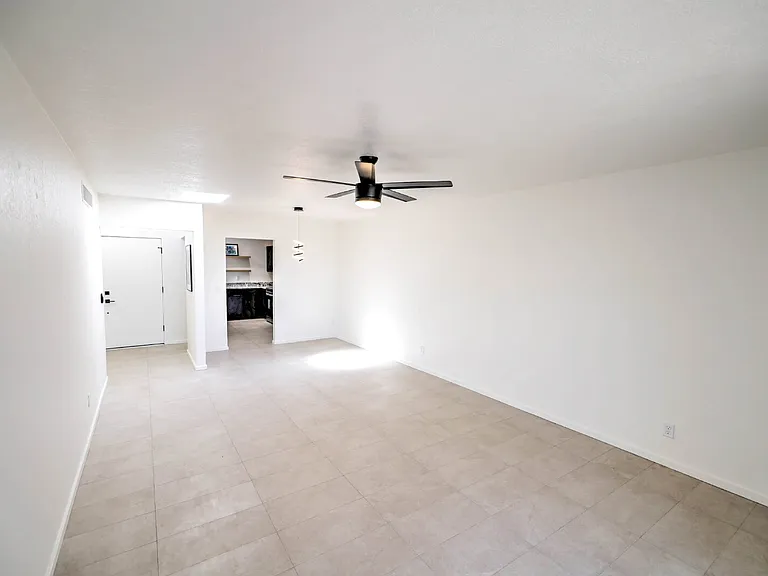 5144 N Avenida Primera — Photo 10