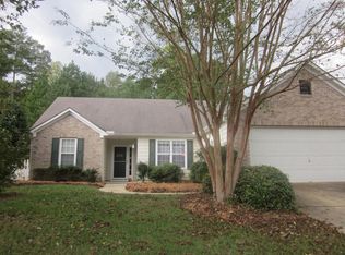 5720 River Ridge Ln, Sugar Hill, GA 30518