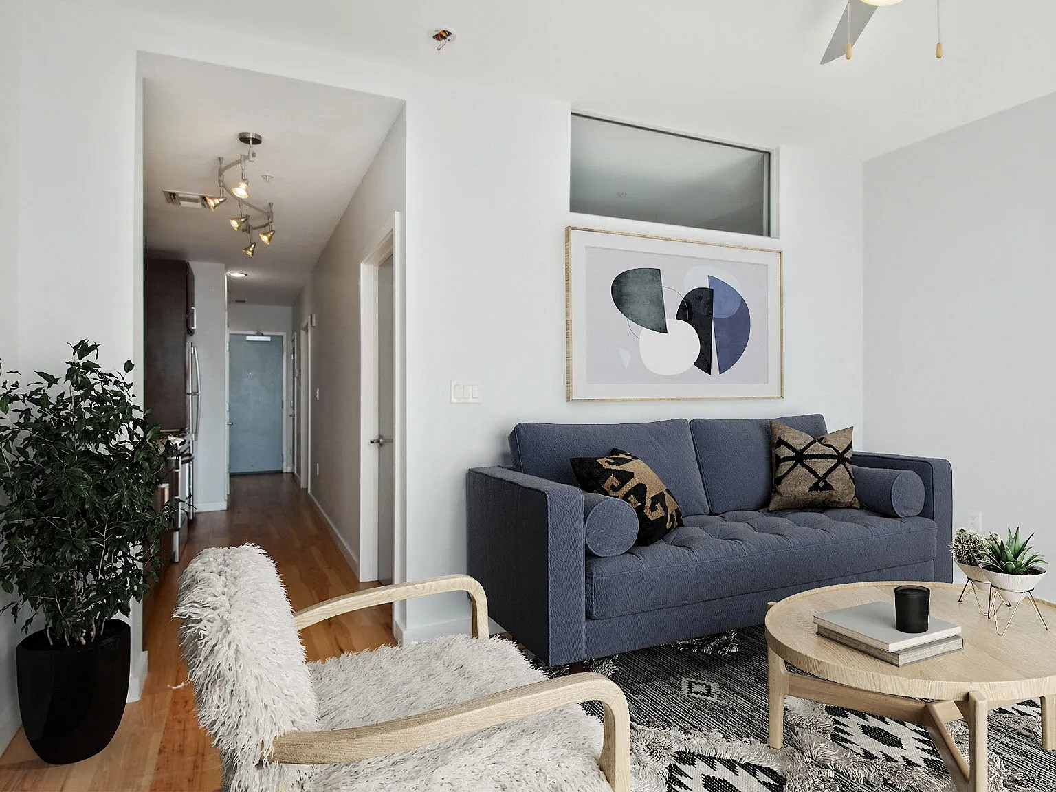 The Strand Apartments — Photo 3