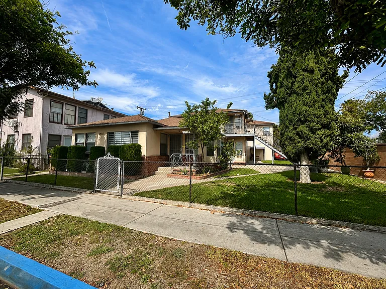 Move In Ready, Find Your New Home Today — Photo 1