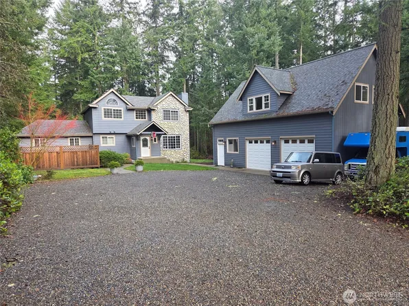 1043 Nootka Drive, Fox Island, WA 98333