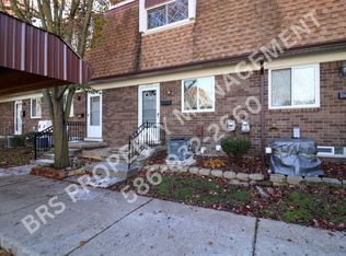 37141 N Aragona Dr #64, Clinton Township, MI 48036