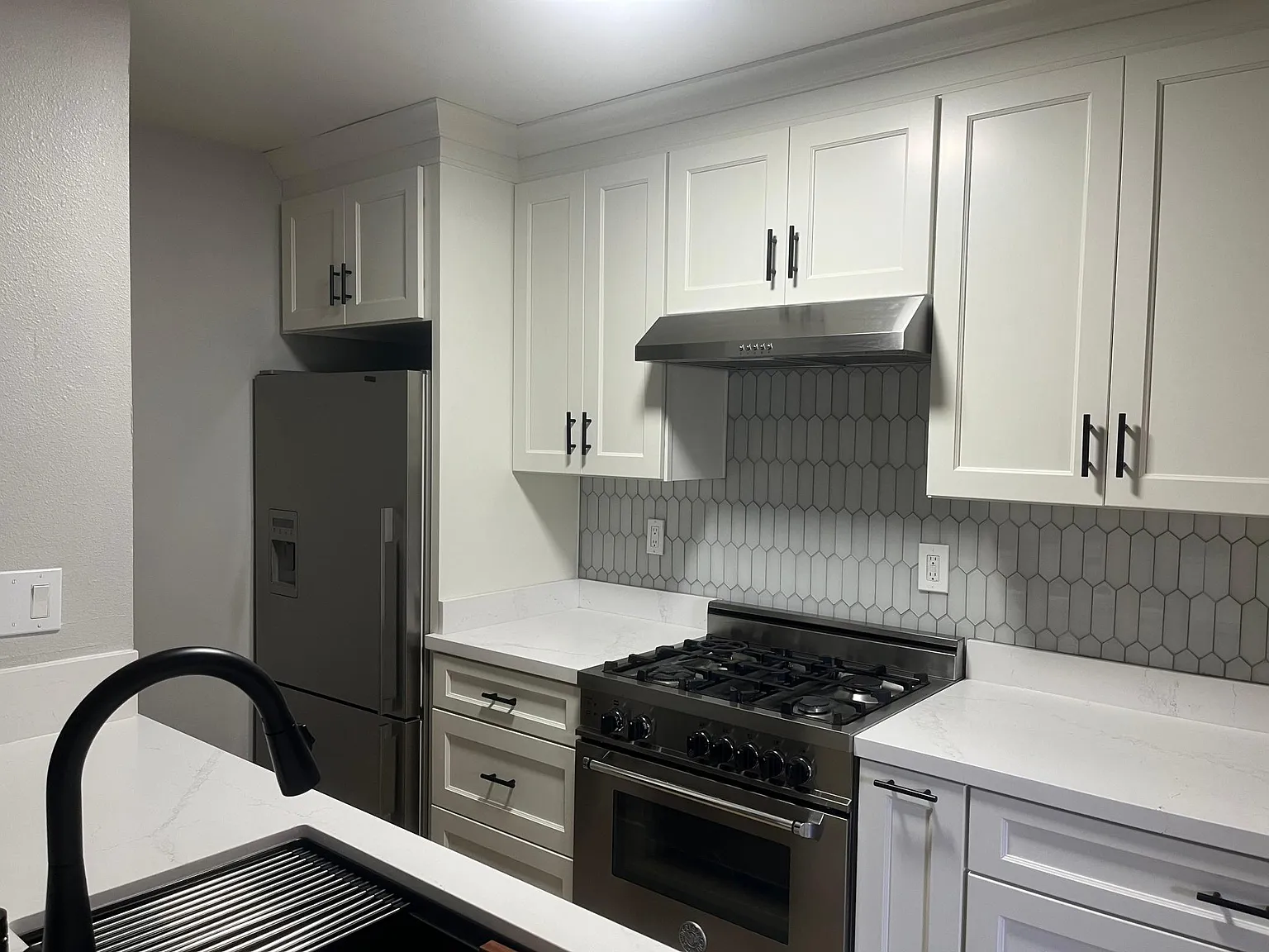 2 bed, 903 sqft, $1,975 — Photo 4