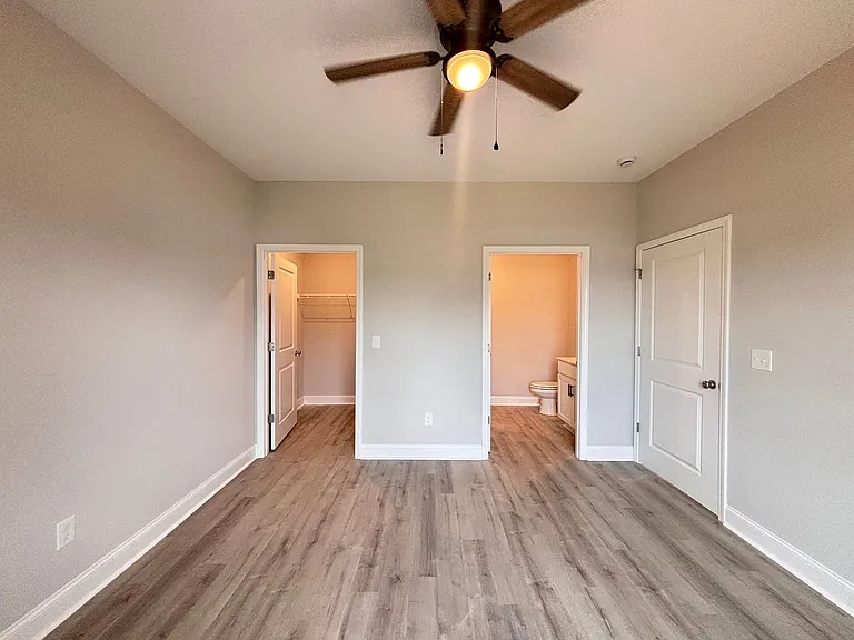 302 Hillview Mills Blvd — Photo 7