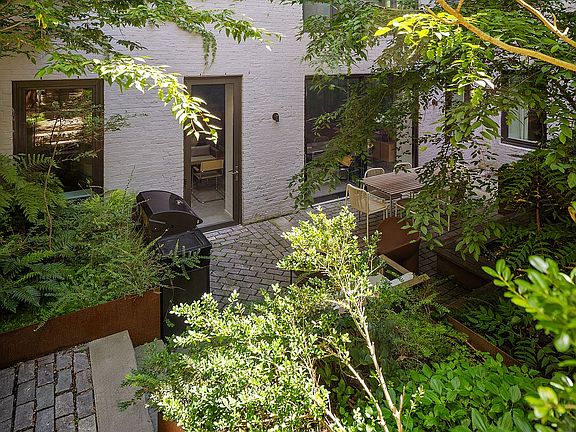 4th image of 168 Plymouth St Unit Garden