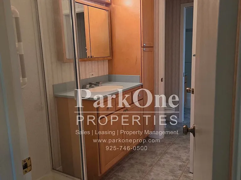 1817 Holland Dr — Photo 12
